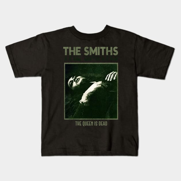 Queen Is Dead | The Smiths Kids T-Shirt by NelsonPR